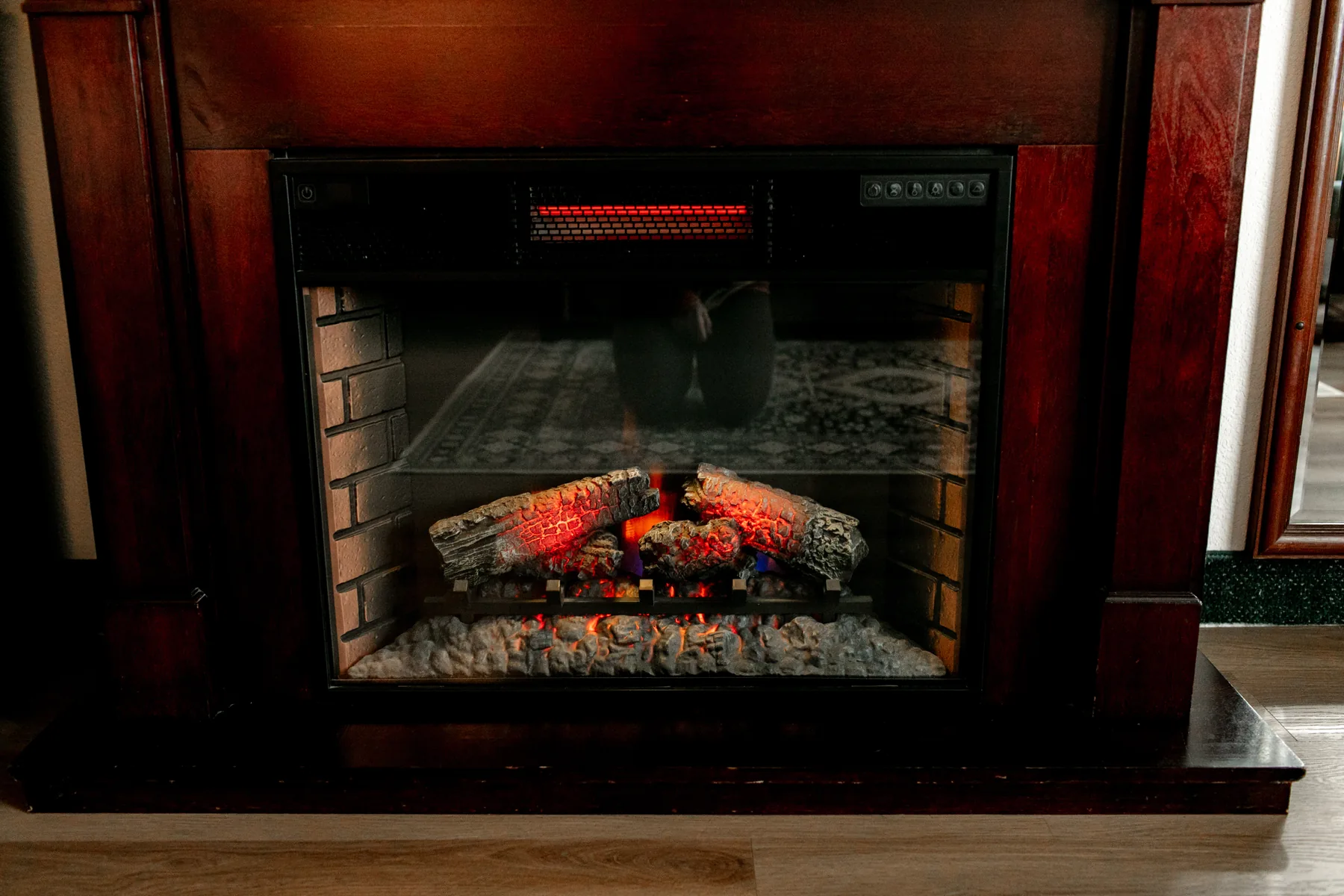Close view of an electric fireplace